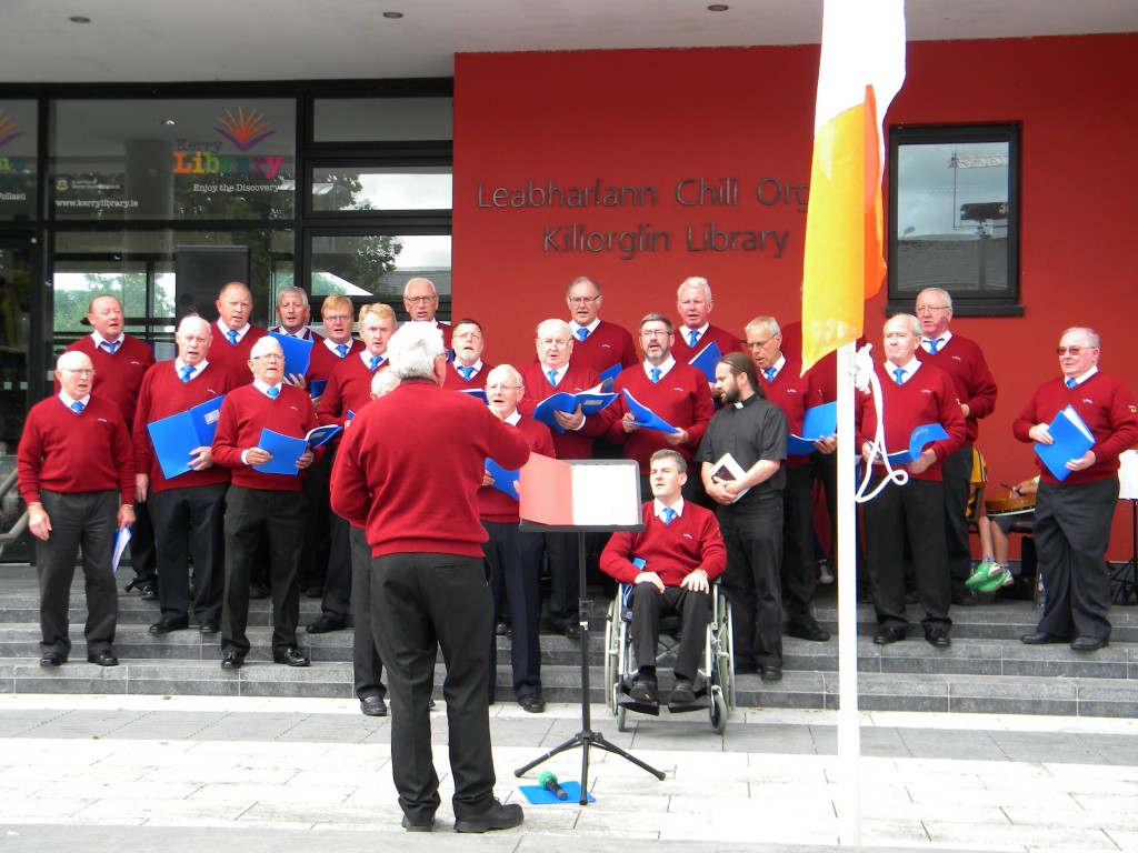 Killorglin Men's Shed Choir conducted by Myles O'Brien