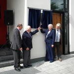 Pa Rochfort and Finola Cronin unveiling the plaque