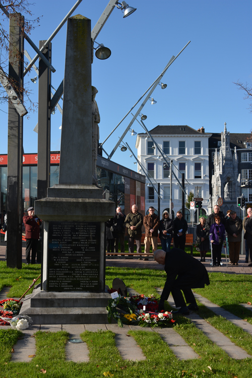RMFA President Mr. Ollie Griffin laying a wreath at the War Memorial in Cork