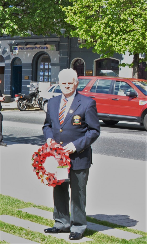 RMFA President at the War Memorial, South Mall.